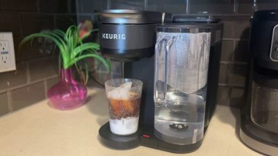 Keurig K-Cup Coffee K-Brew + Chill Coffee Maker ?C Makes Cold Iced Coffee - Image 21